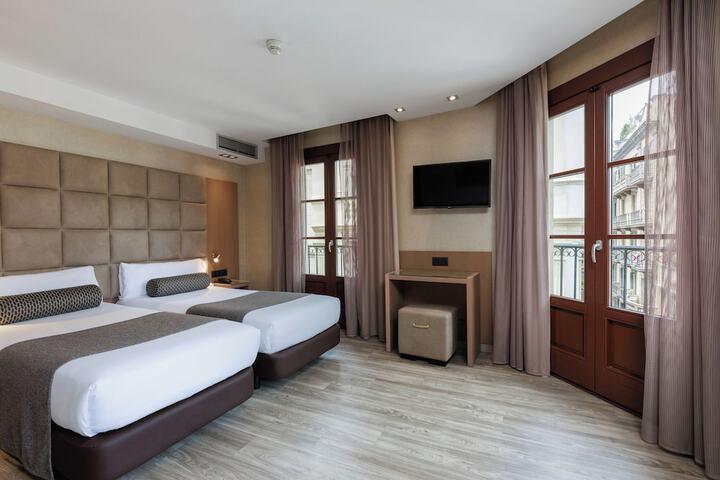 Room 8 of 56