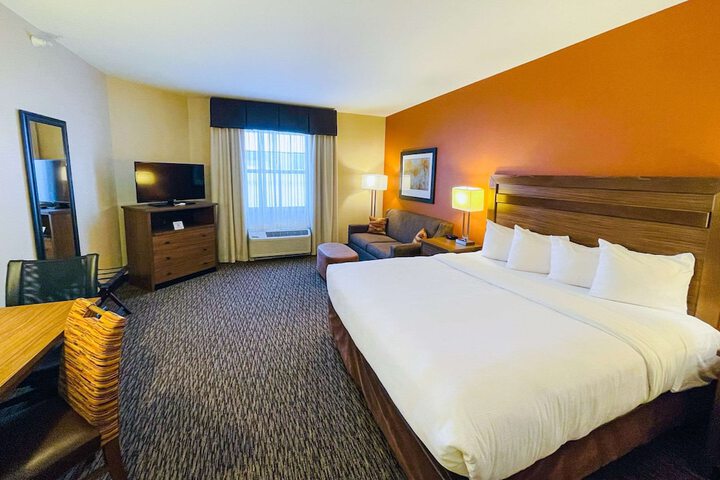 Room 11 of 26
