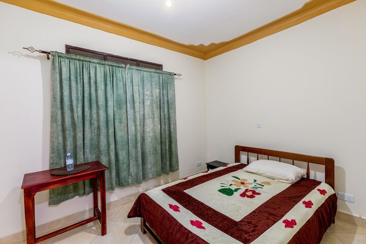 Room 12 of 85