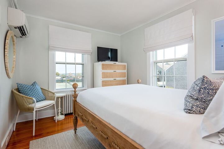 Room 8 of 26
