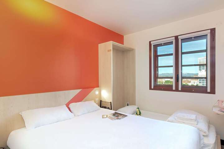 Room 29 of 81