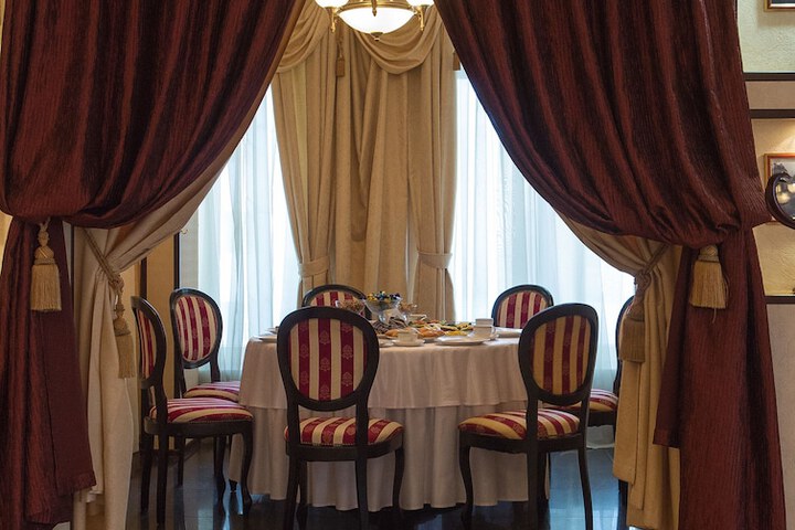 Dining 81 of 120