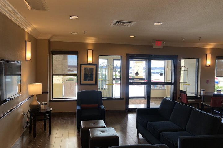 Guest Lobby
