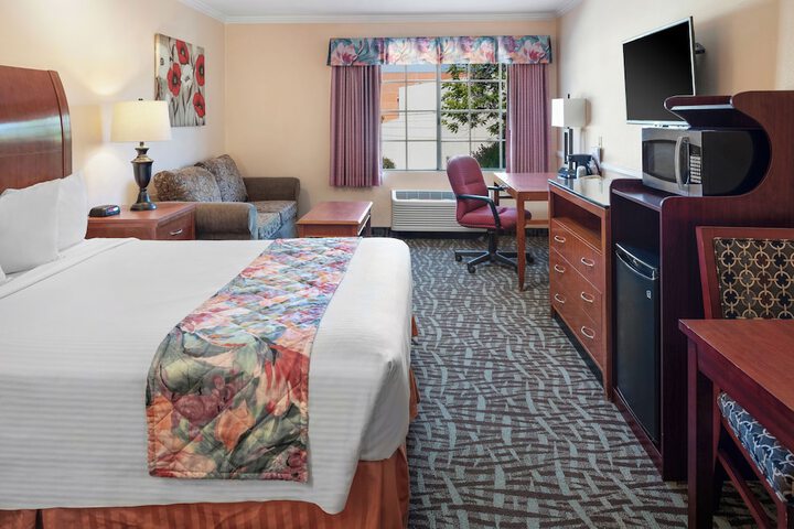 Room 21 of 36