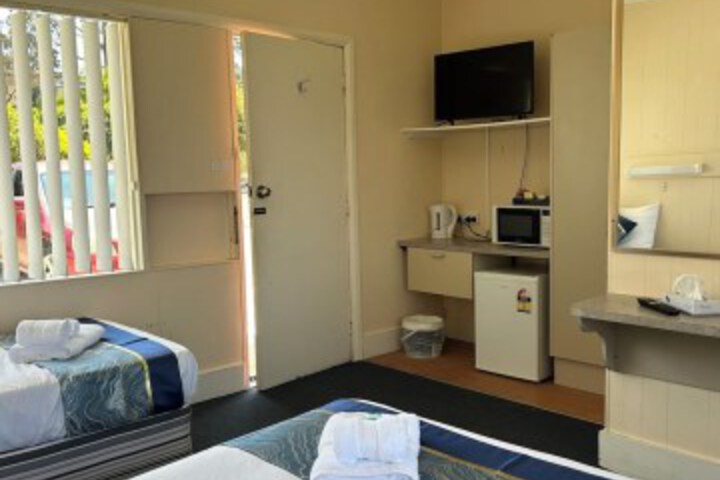 Room 14 of 48