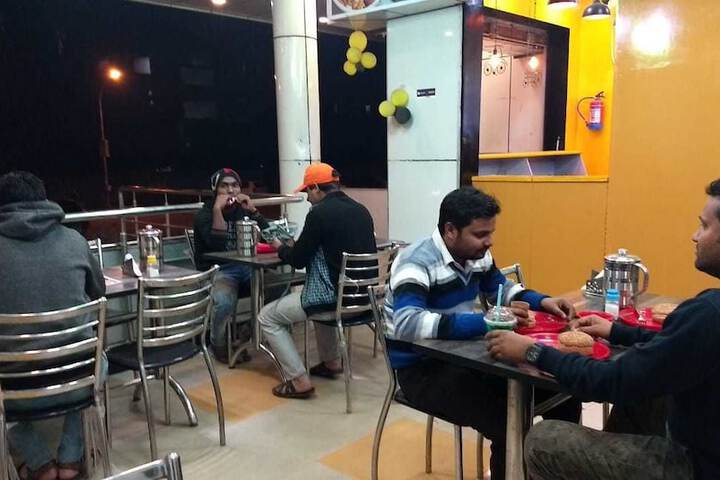 Dining 2 of 12