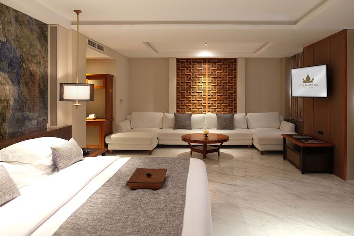 Room 17 of 158