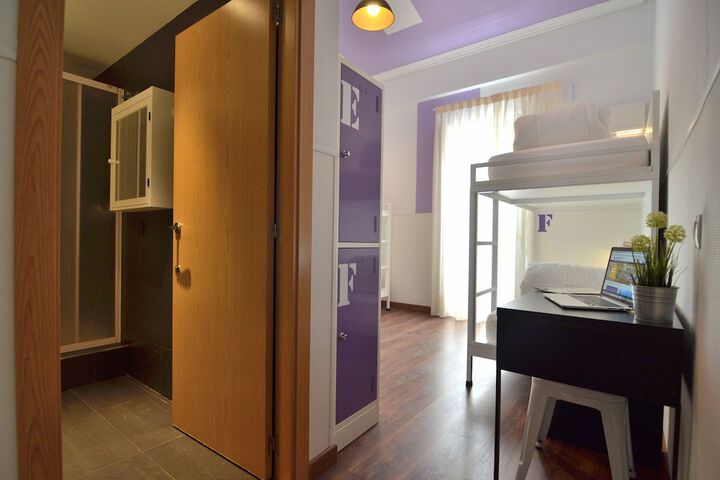Room 6 of 53