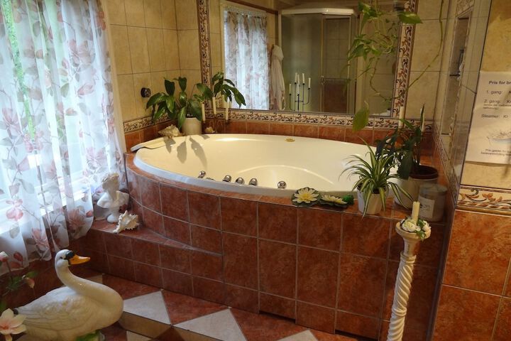 Spa 41 of 55