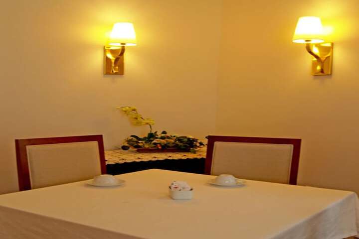Breakfast/Coffee Service 18 of 36