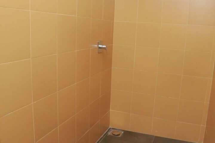 Room 15 of 38