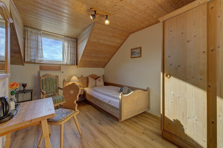 Room 14 of 31