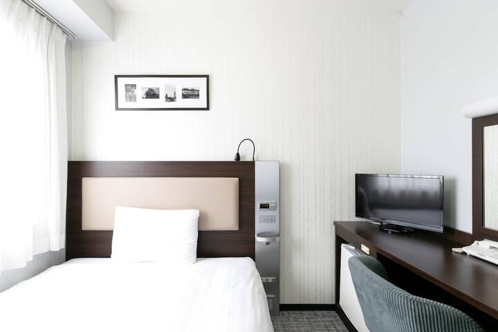 Room 14 of 43