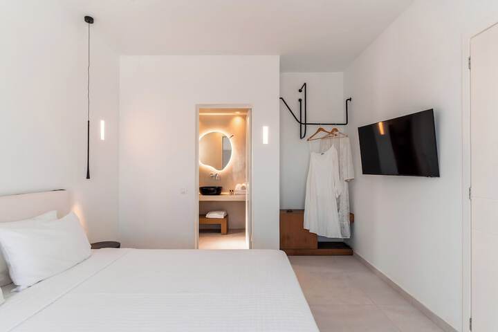 Room 12 of 65