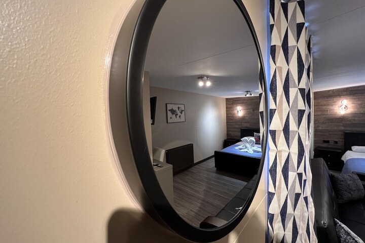 Room 15 of 57