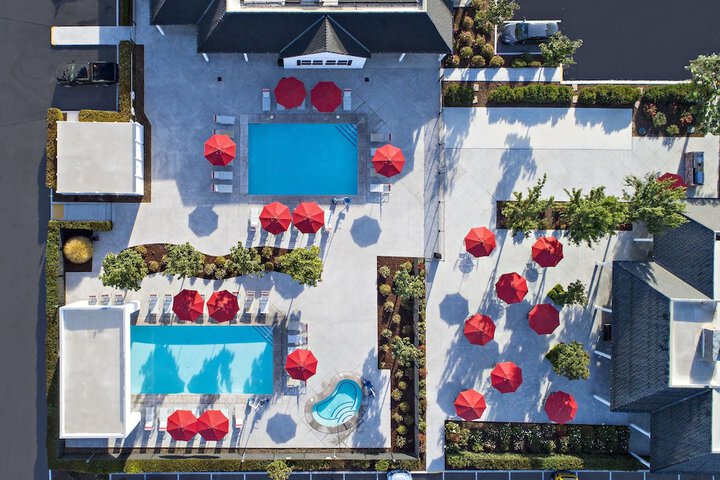 Pool 17 of 27