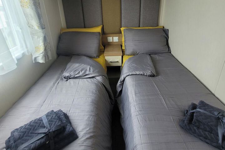 Room 3 of 22