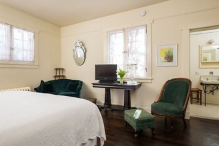 Room 33 of 44
