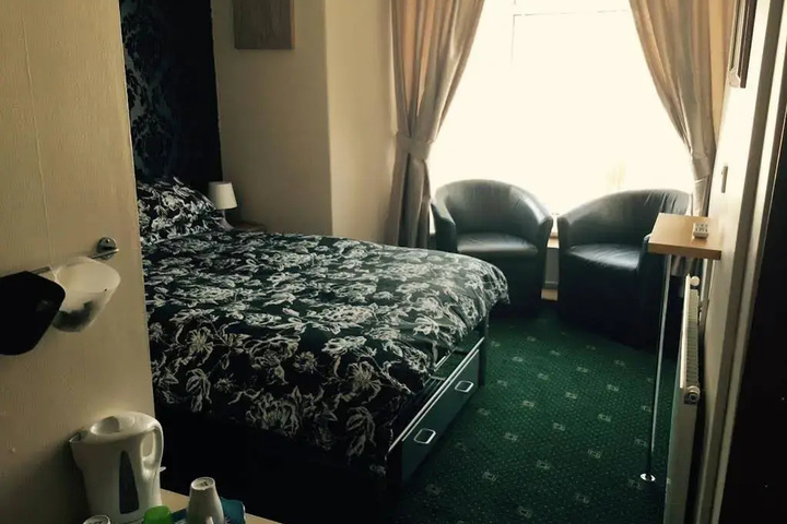 Room 3 of 14