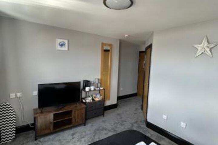Mentone Hotel