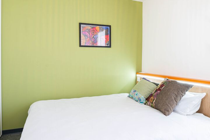 Room 9 of 41