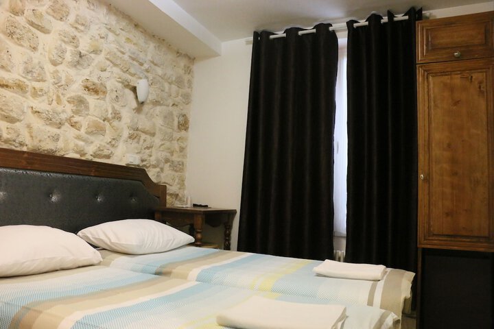 Room 20 of 52