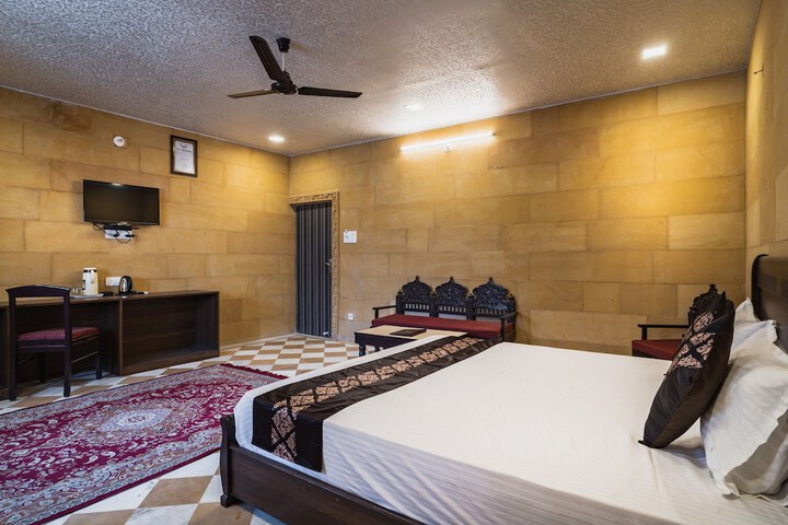 Room 35 of 73