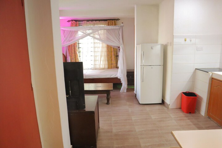 Room 14 of 22