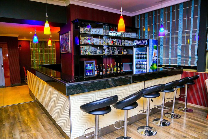Dining Photos