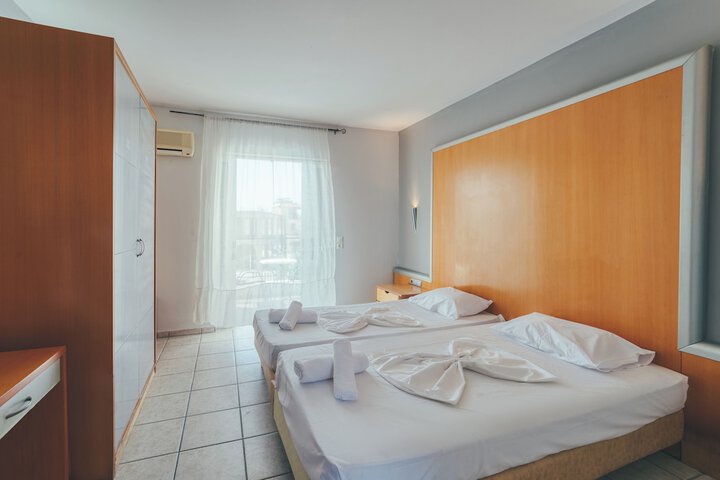 Room 9 of 46