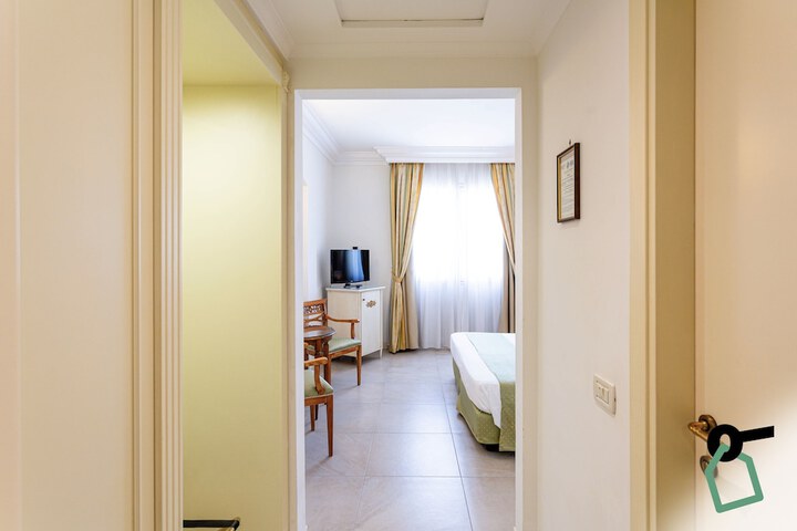 Room 6 of 41