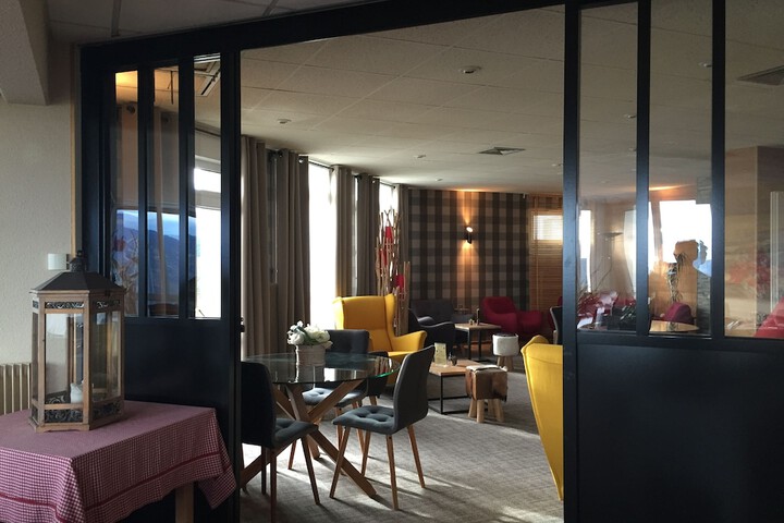 Hotel Interior 4 of 60