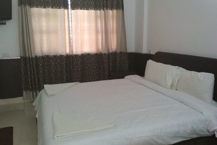 Room 28 of 60
