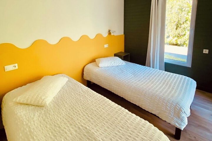 Room 30 of 122