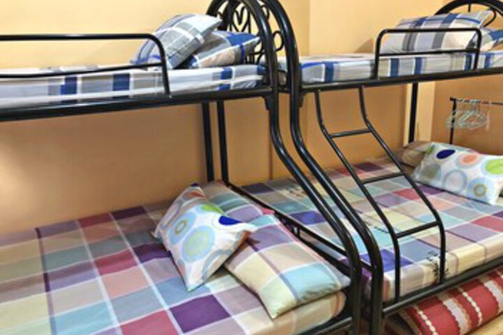 Room 13 of 24