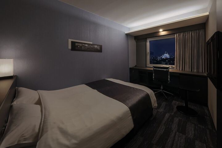Room 25 of 54