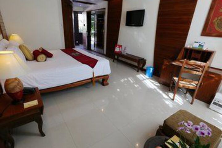 Room 26 of 74