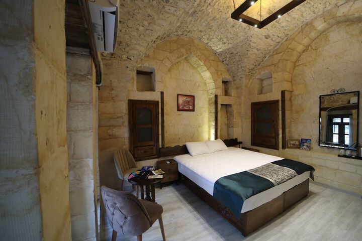 Room 8 of 44