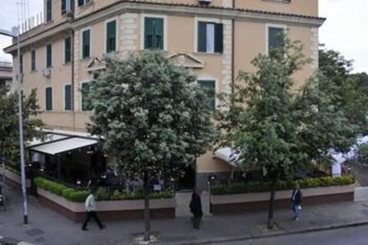 Hotel 4 of 11