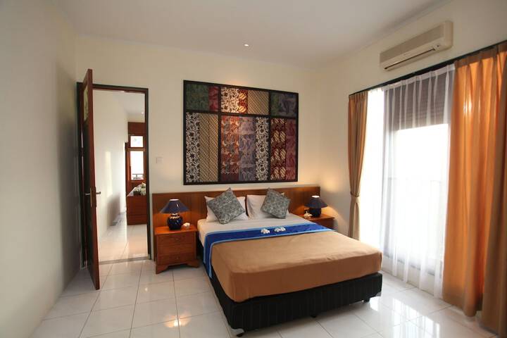 Room 9 of 51