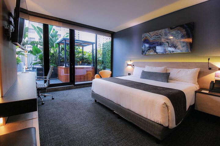 Room 28 of 118