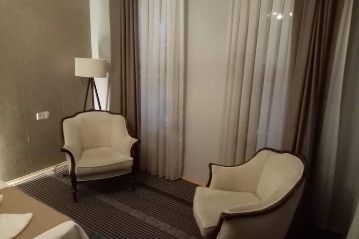 Room 20 of 32