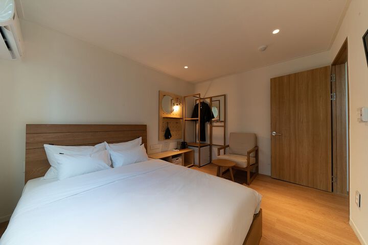 Room 12 of 88
