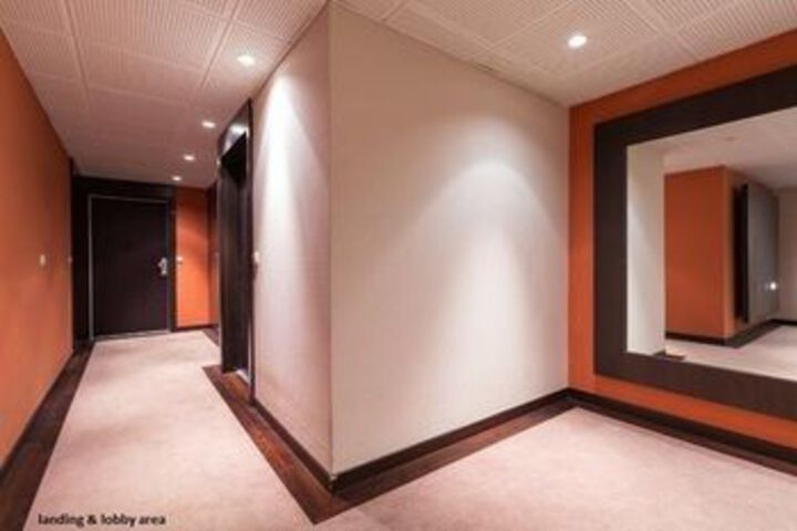 Ballroom/Hall 12 of 20