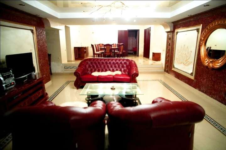 Hotel Interior 4 of 34