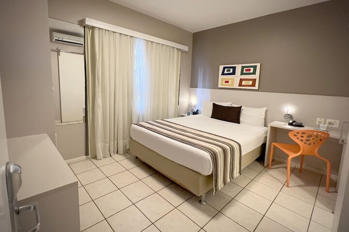 Room 12 of 47
