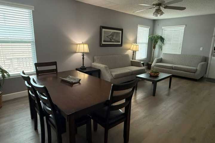Room 9 of 30