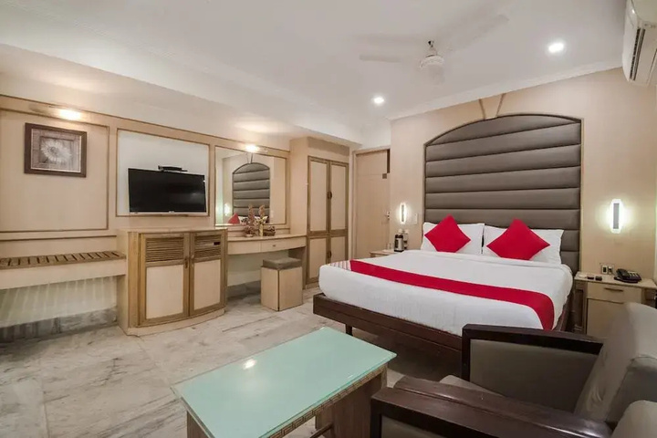 Exterior of OYO 48707 Hotel Bhavani Residency