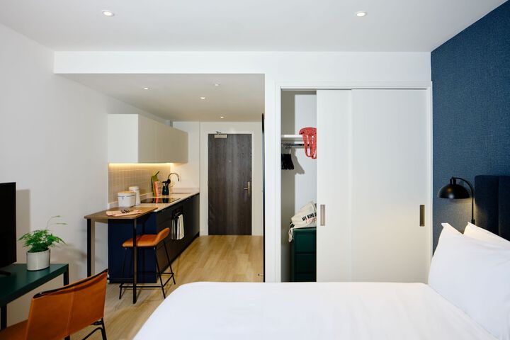 Room 21 of 95
