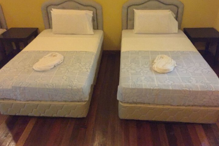 Room 18 of 47
